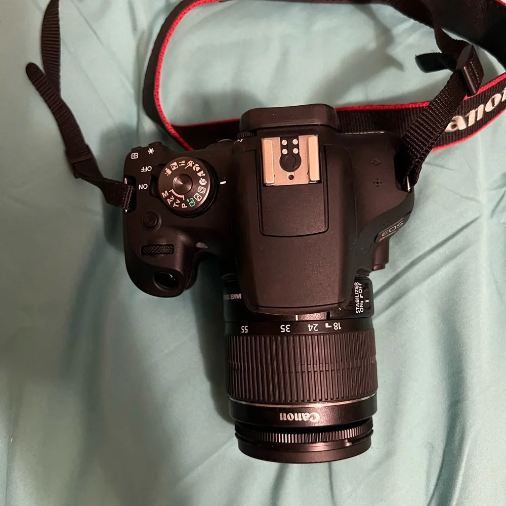 EOS canon rebel T7